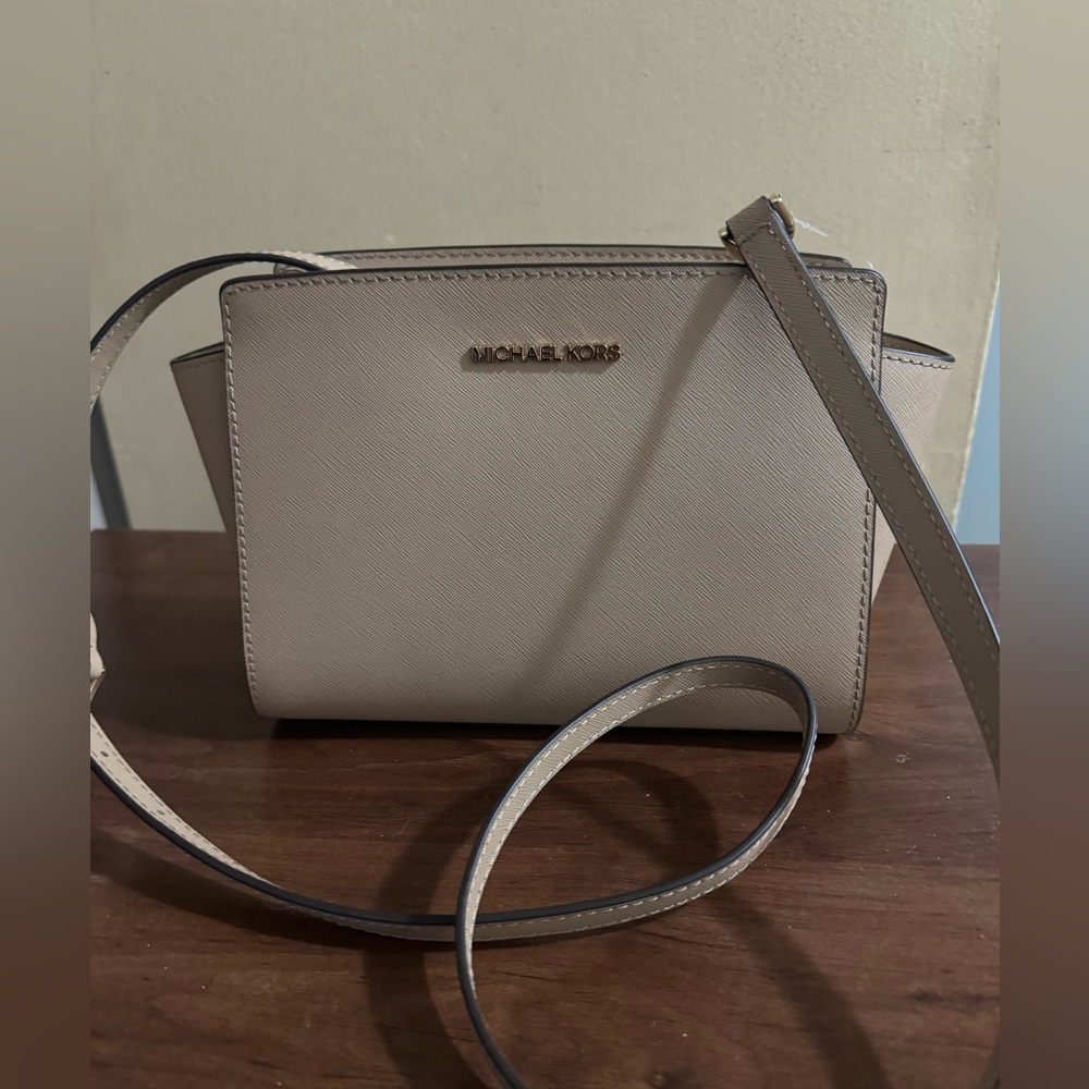 Michael Kors purse